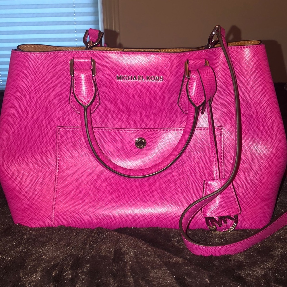 Michael Kors fuschia purse